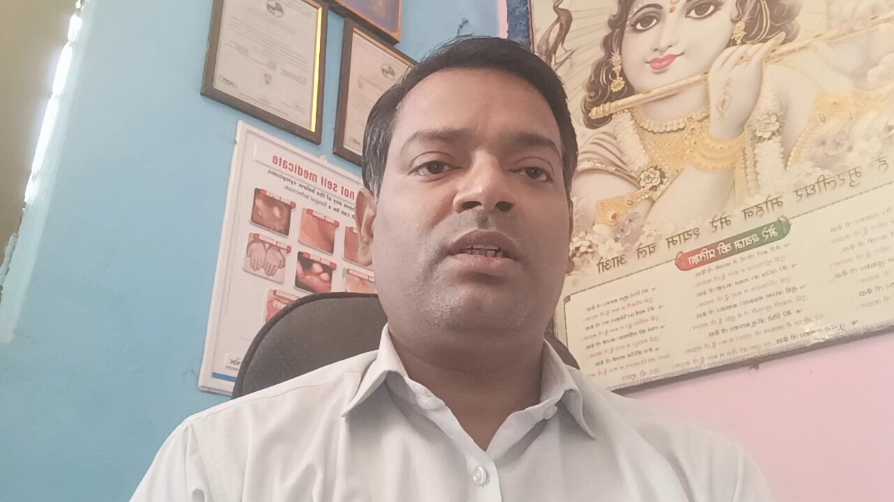 बालों का झड़ना,चमक,घना करने वाला आयुर्वेदिक तेल ।