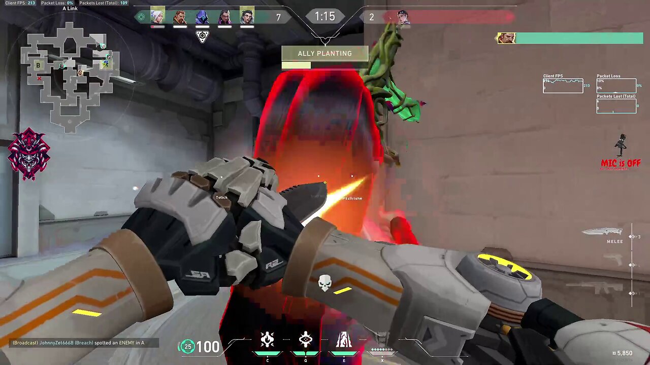 You see the enemy.. you knife the enemy!