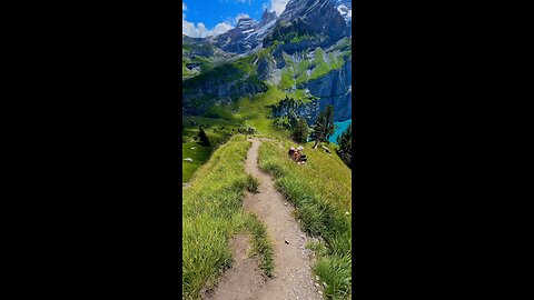 Beautiful Snowy Mountains, Green Valleys & Crystal Lakes — Nature’s Perfect Art 💚🏔️