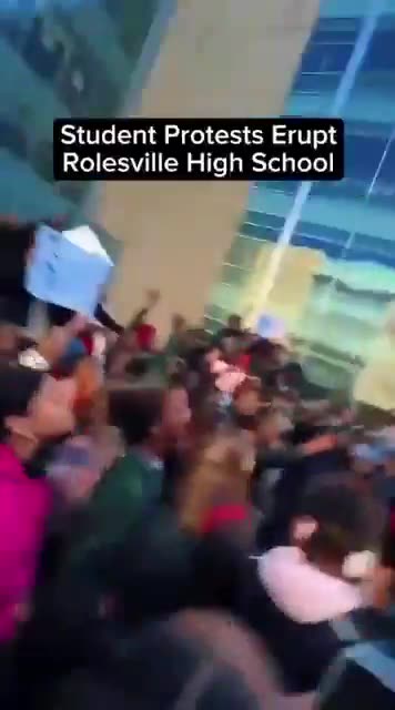 Teachers at RolesvilleRams in NC reportedly organized a student walk-out to protest ICE.