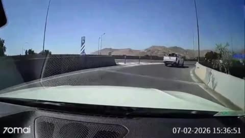 Woman in Chile Drives Straight Through Armed Robbery