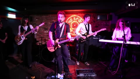 The EMC LIVE at 'The Spice of life' Part-2 | Cupchairs.com