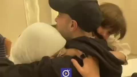 Freed Palestinian journalist Hamza Al-Safi reunites with his family