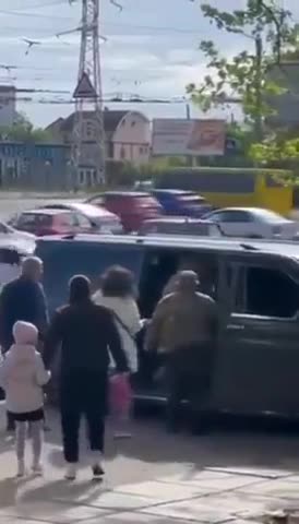 Ukraine kidnapping MEN and FORCING them to fight in WAR