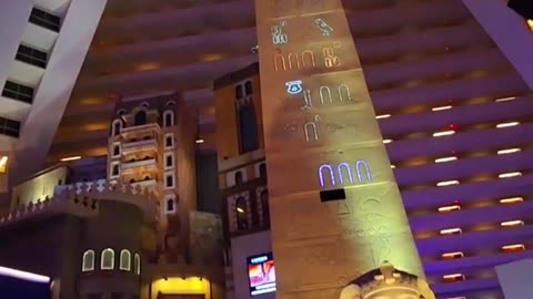 Inside Luxor Las Vegas 😮 Las Vegas
