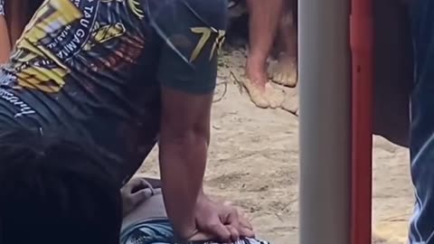 Hirtelen, váratlanul a strandon (NEMATTÓLVAN!)