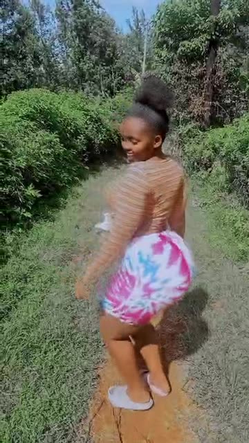 Play with my ass in tight pants.