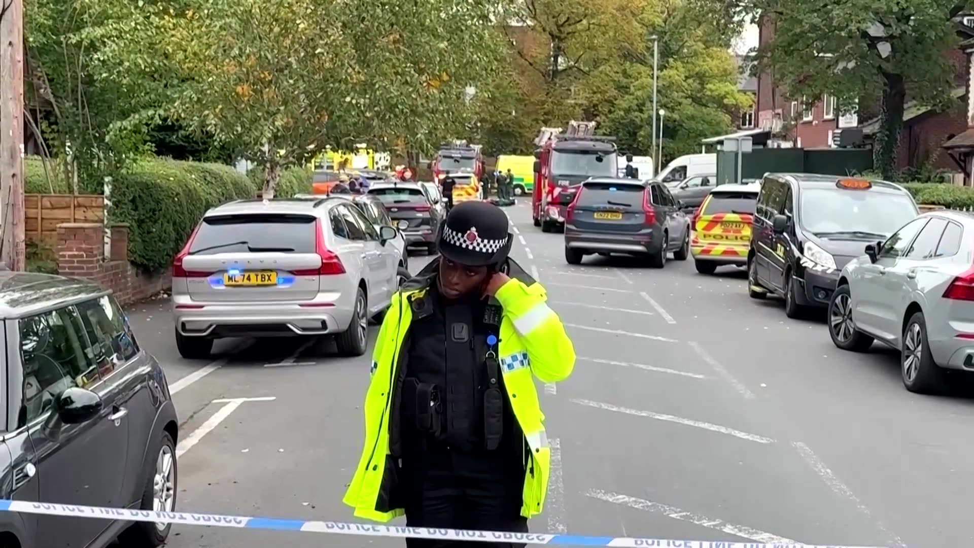 UK police may have accidentally shot dead victim in synagogue attack