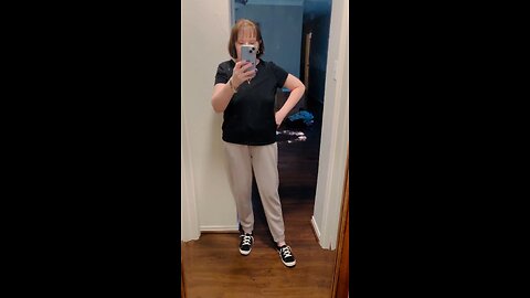 Women's Soft Jogger Pants with Pockets, Adjustable Shockcord High Waist Sweatpants