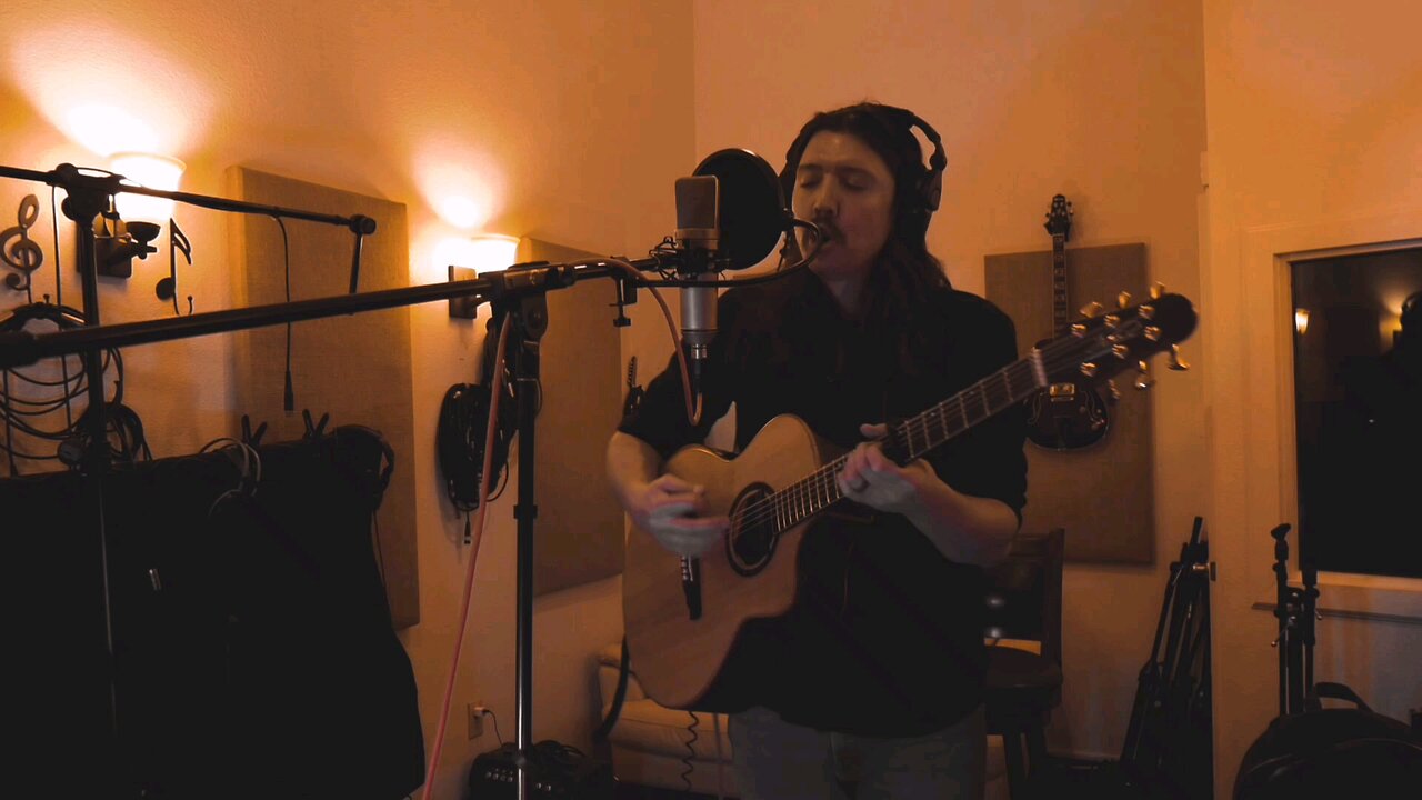 Nothing to Give - live looping at Senderos