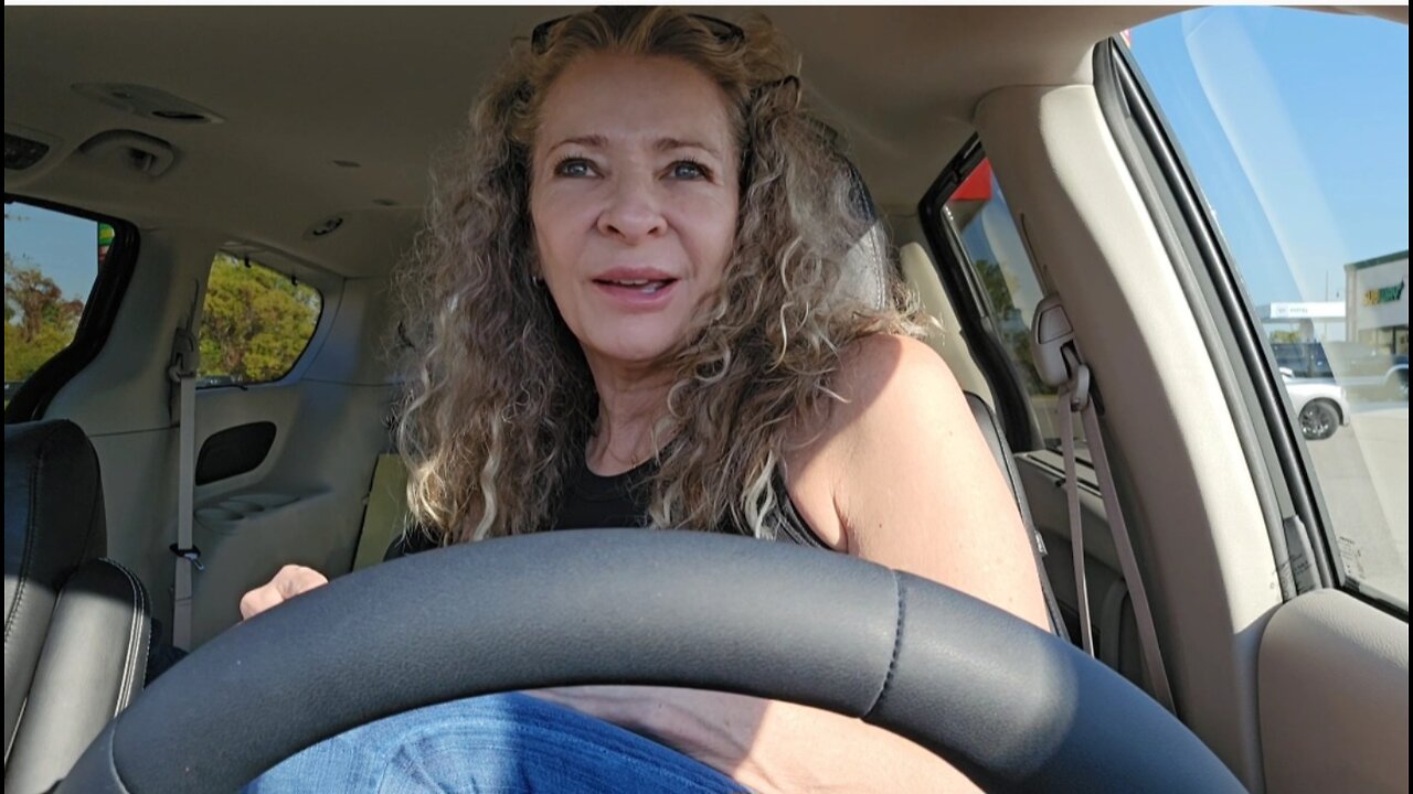 Solo Travel Vlog, Introvert at Niagra Falls, In Canada Twice, and some Car Camping