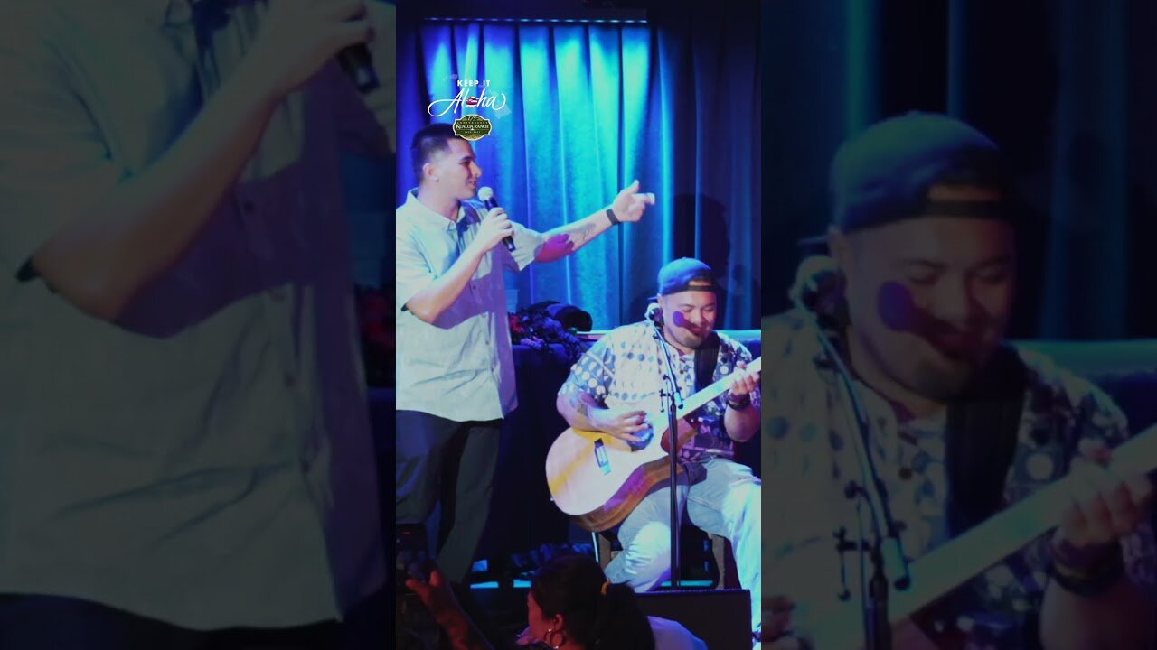 Podcast turns into karaoke 😅🎤