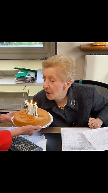 Cumple 105 años en el trabajo