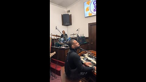 Let the musicians cook 🎹🪕🔥🎶🎵🥁🎸 praise break