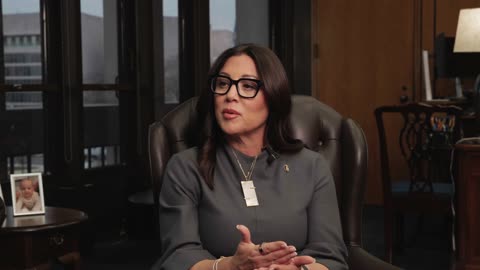 BREAKING: Labor Secretary Says Law Doesn’t Allow Eliminating H-1B Program Amid MAGA Calls