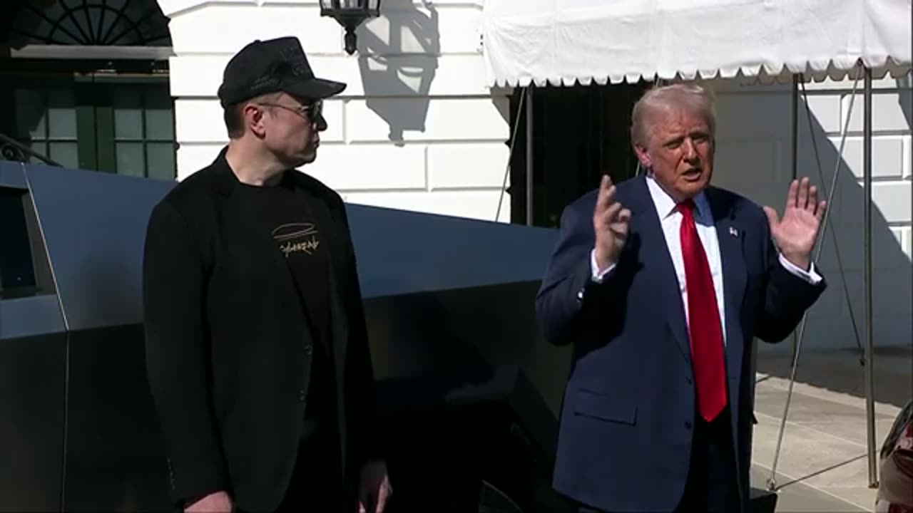 Donald Trump buys a Tesla from Elon Musk, answers questions [RAW]