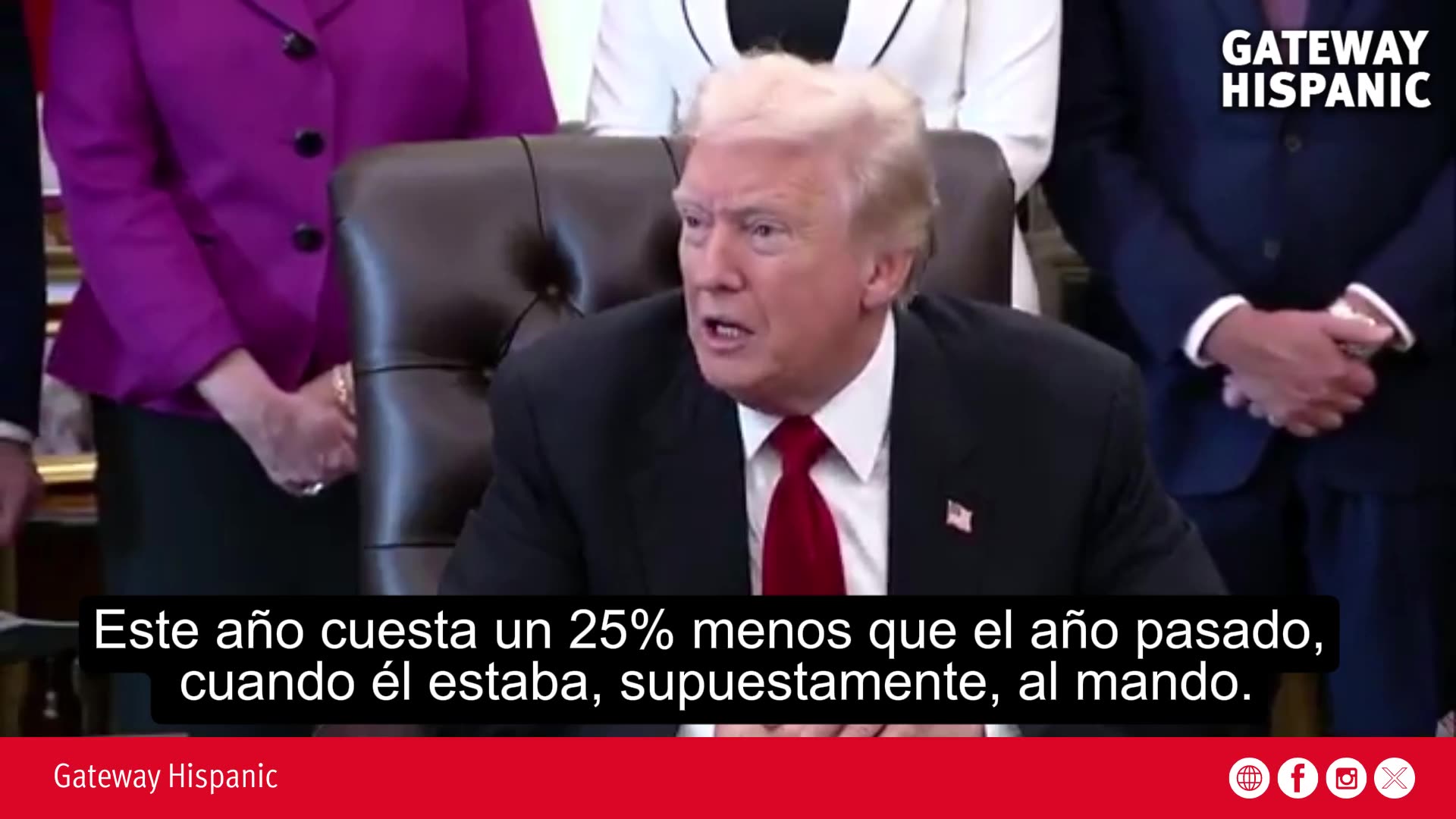 Trump celebra la reducción en el costo de la cena de Acción de Gracias
