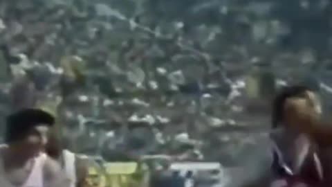 SABONIS ROMPE EL TABLERO 💪🏀 El pabellón grita ¡Que lo pague! ¡Que lo pague!