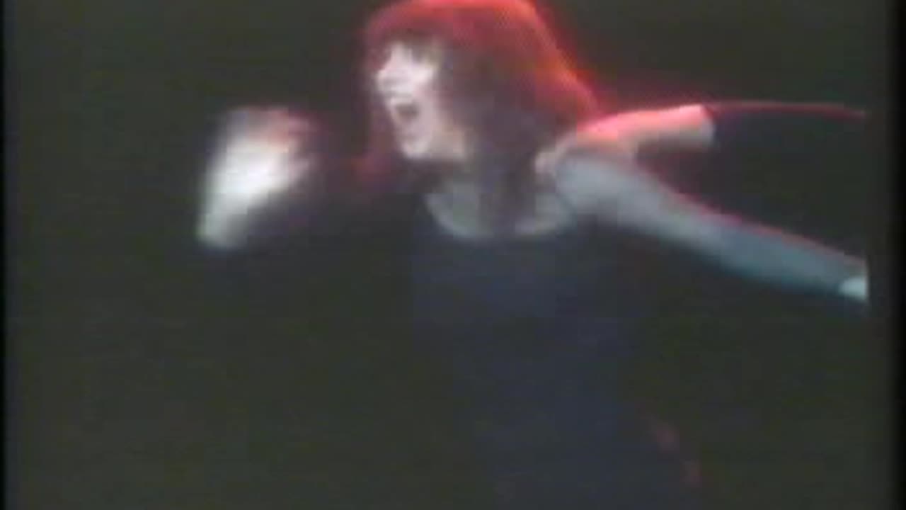 Kate Bush - Live Performance = Hammersmith Odeon = 1979