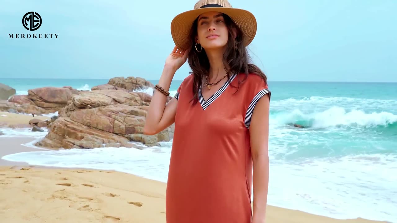 MEROKEETY's 2024 V-Neck Maxi Dress with a Chic Split – Perfect for the Beach!