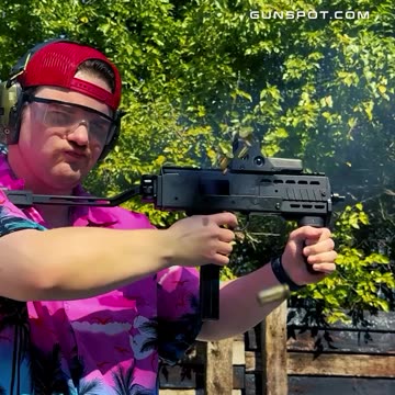 Cooper running the #MAC10 in #fullauto