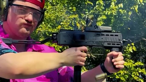 Cooper running the #MAC10 in #fullauto