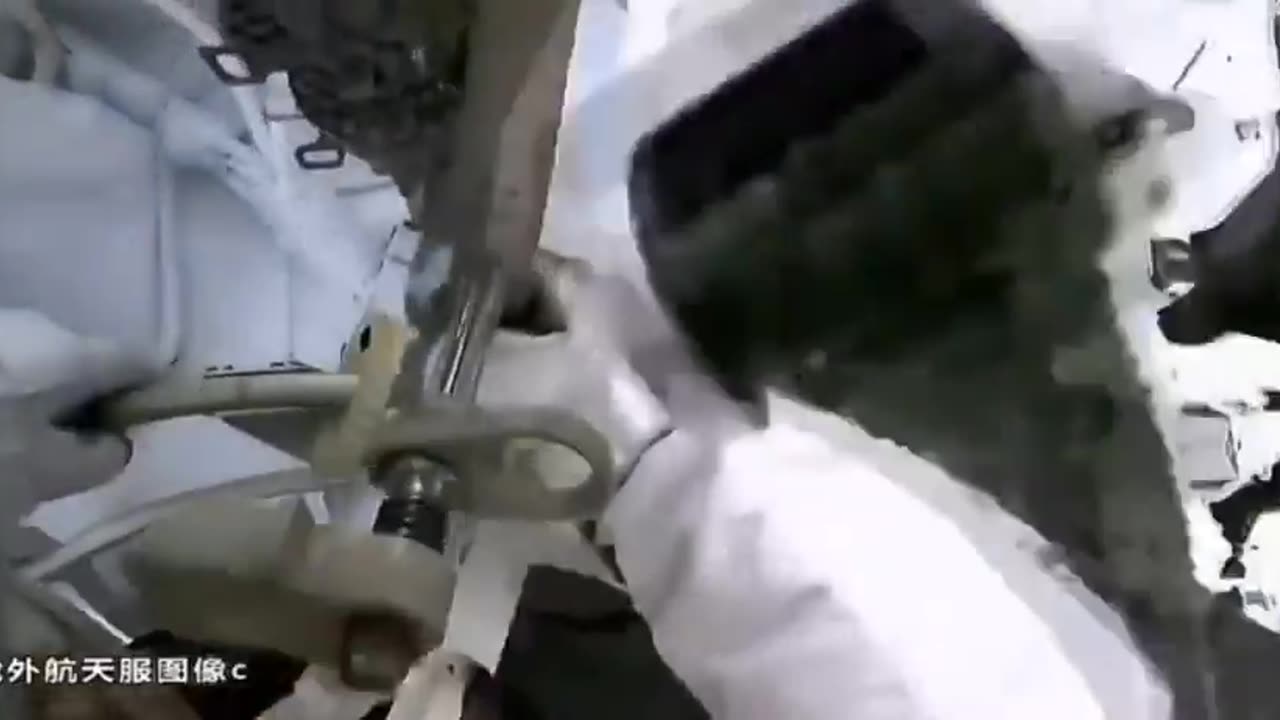 The Chinese space agency is terrible at faking the green screen, and they forgot to curve the earth below