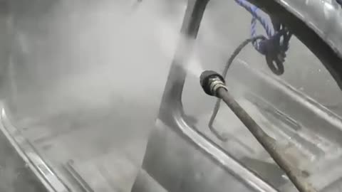 Pressurewashing the rust off this fiat 500 after a