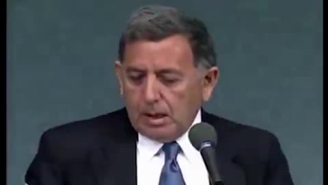 THEY'RE LANDING! MASSIVE MOTHERSHIP DESCENDS IN NEIGHBORHOOD!