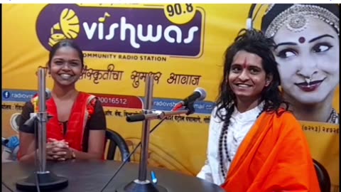 shraddha karale, adiwasi lokkala warli chitrakar with kalarama mandir bhakta