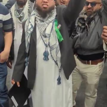 He looks like an Islamic terrorist but he's a politician in London