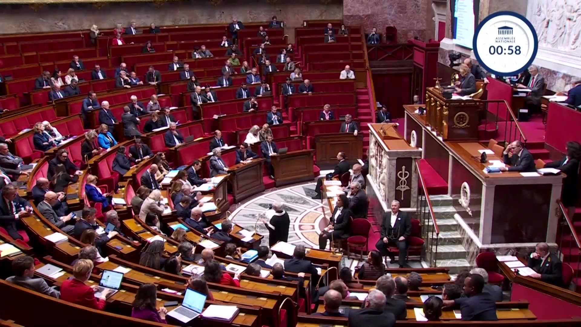 Driver rams into pedestrians in western France, nine injured