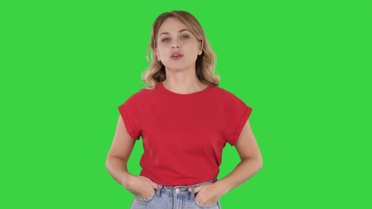 AMBER LOVES TO TEASE