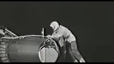 NASA SPACE WALK 1960