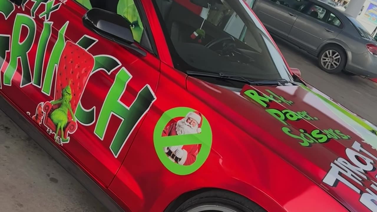 The Grinch Fuels Up At A Texas Gas Station