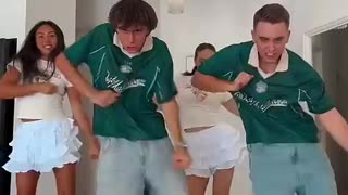 Amazing: WAIT FOR THE END! 🤣 vidrado em você TikTok trend! Dc: Zahide #dance #fu