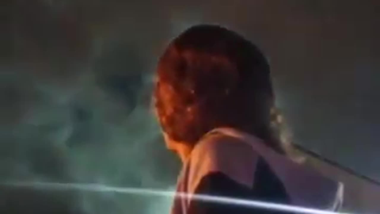 Girl Accidentally Captures The Best Video Of A Meteorite In HISTORY