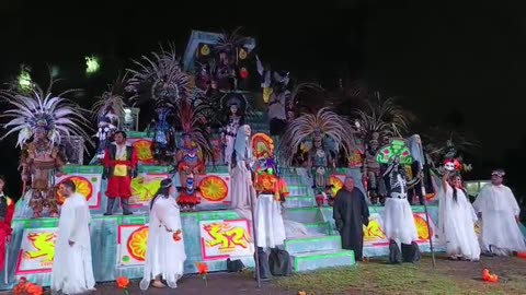 "La Llorona" en su HÁBITAT NATURAL: ¡Así es el Teatro Flotante en Xochimilco!
