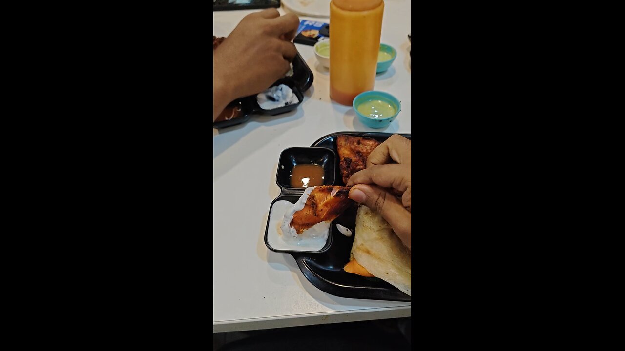 100 Rs Alfaham with Kuboos | 100 രൂപയ്ക്ക് അൽഫഹം ഉം കുബൂസും #kasaragod #alfaham #foodie #kuboos