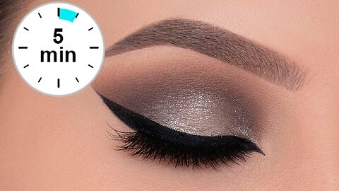 5 MINUTE Silver Smokey Eye Tutorial | BM Fashion