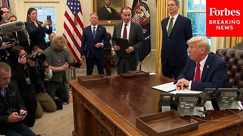 BREAKING NEWS: Trump Signs New Executive Orders While Taking Questions From Reporters In Oval Office