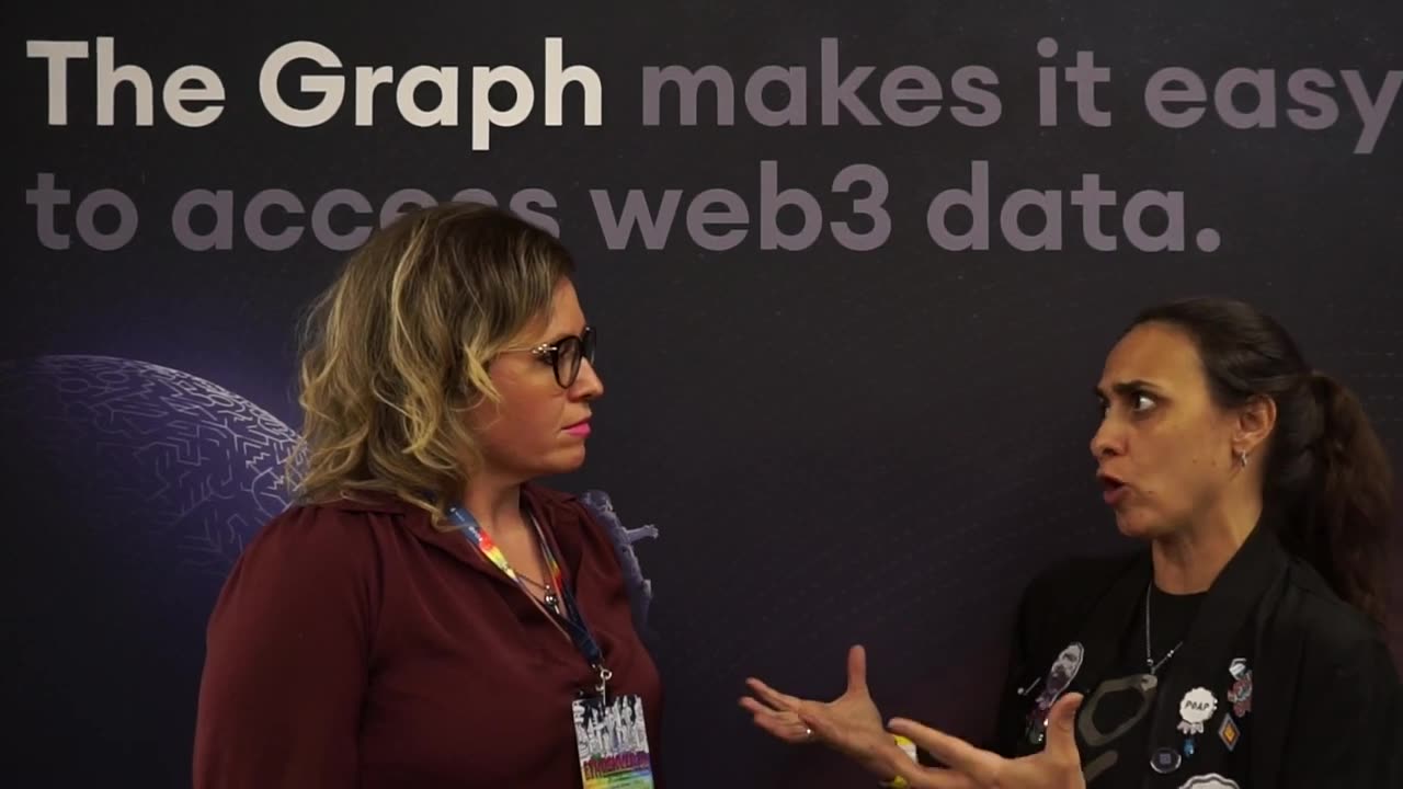 En Español Stellar Financial Literacy - Justyna Osowska and Lorena Fabris of The Graph at ETHDenver