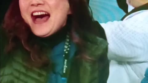 Dodgers get one back