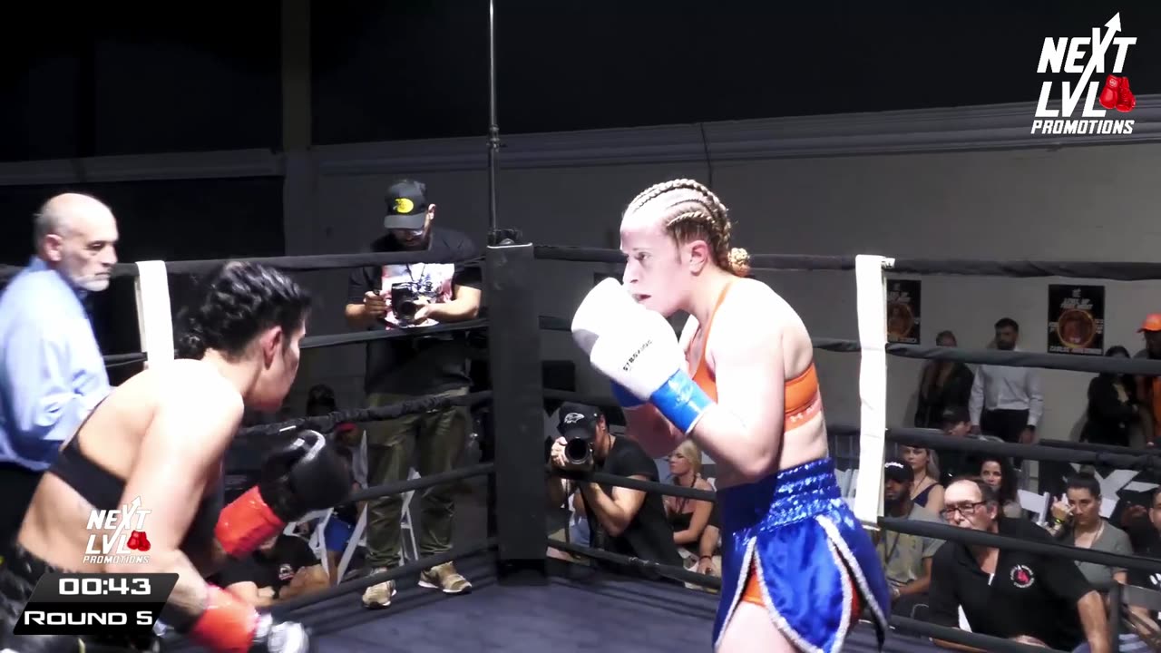NEXT LVL Boxing- Logan Holler vs Kaitlin Lavigne