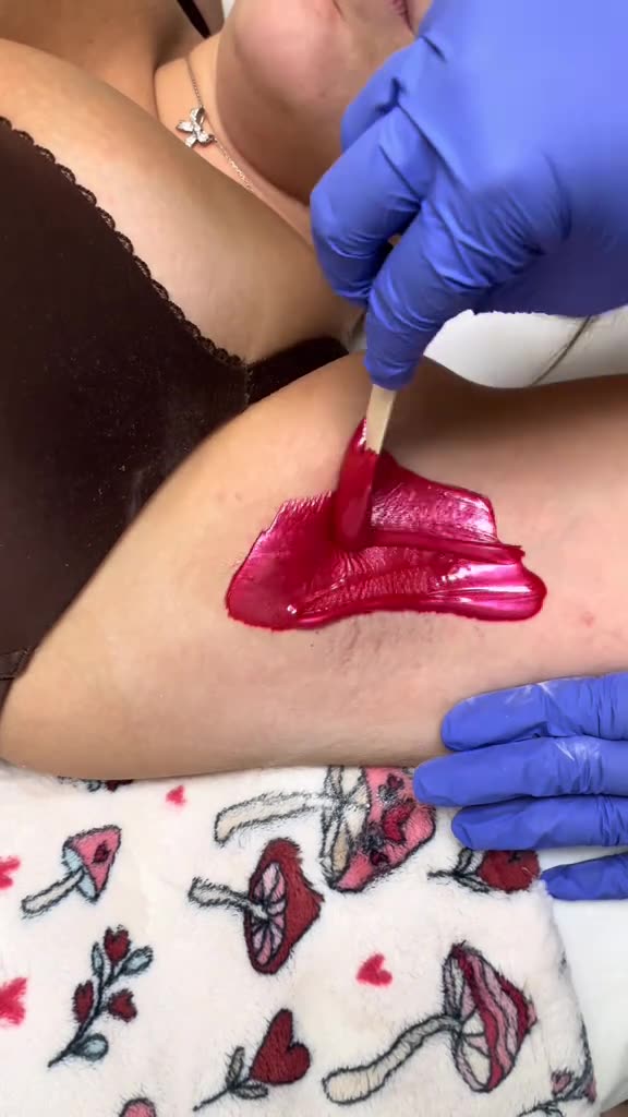 Florida Underarm Waxing with Sexy Smooth Cherry Desire Hard Wax | @rayleighcombs Demonstration