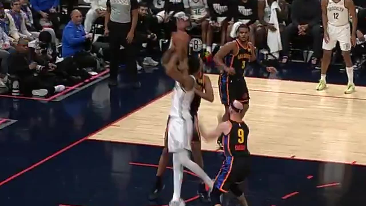 Brooklyn Nets - Point Clax turning defense to offense