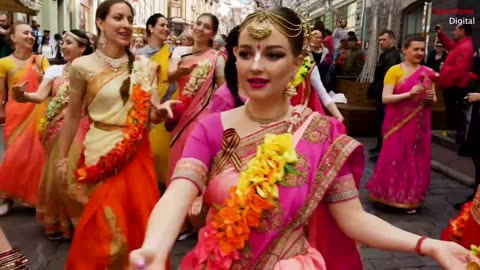 Hare Krishna Chanting with Beautiful Girls' Dance