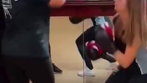 Funny boxing 🥊