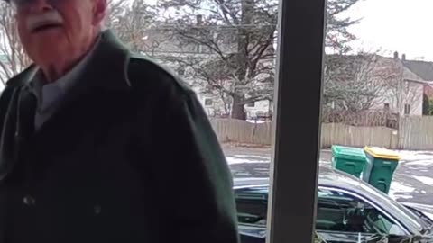 #DougsWinterParty : 85 yr old Bucks Country resident Doug invites neighbors to party til cops come