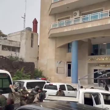 SAA Soldiers Deported from Lebanon to Syria